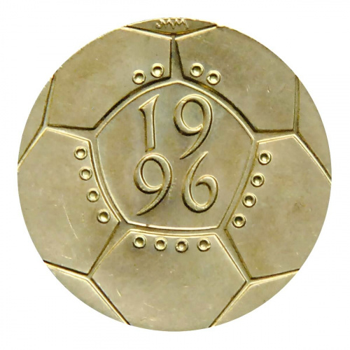 Монета 2 фунта чемпионат Европы по футболу. Великобритания 1996 UNC Монета 2 фунта чемпионат Европы по футболу. Великобритания 1996 UNC